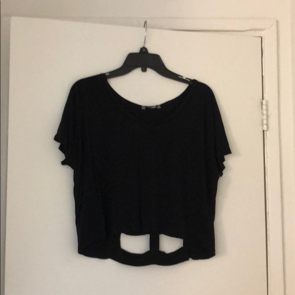 Slightly cropped tee